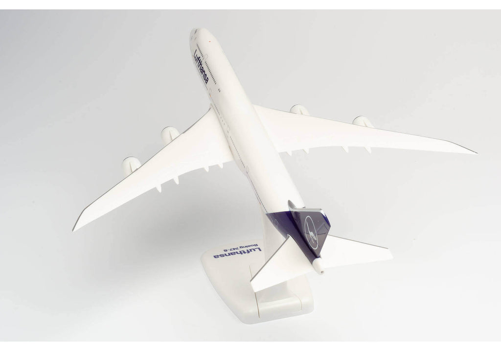 611930 Lufthansa plane model