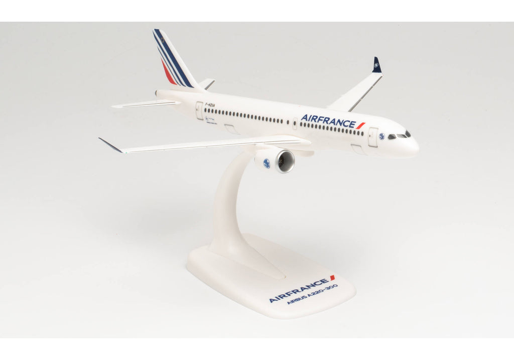 Airbus A220-300 Air France F-HZUA plane Herpa 2