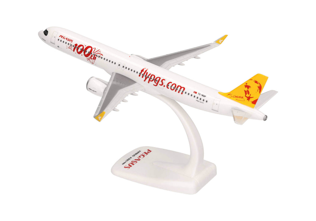 Airbus A321neo Pegasus Airlines scale plane cheap Herpa 1 200