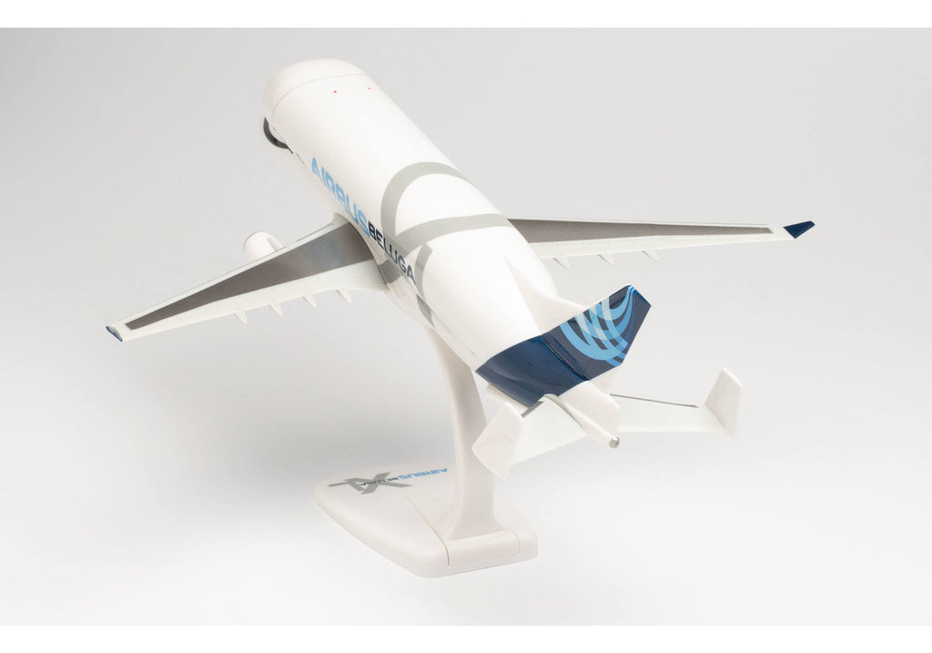 Airbus_A330-700_BelugaXL_Plane_Model_with_Stand_3