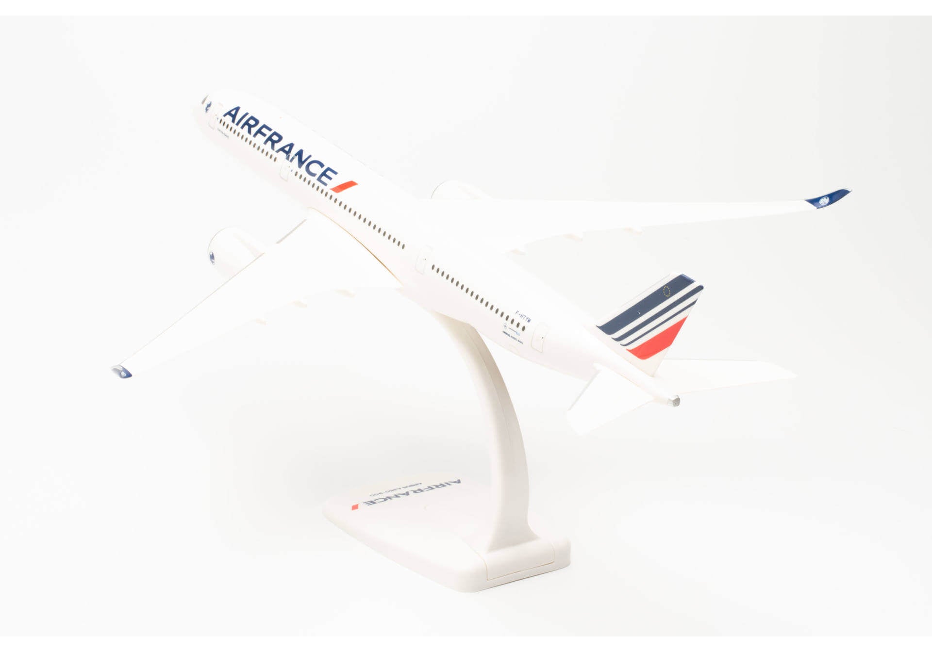 Herpa Airplane Model Herpa Airbus A350-900 Air France Model - 1