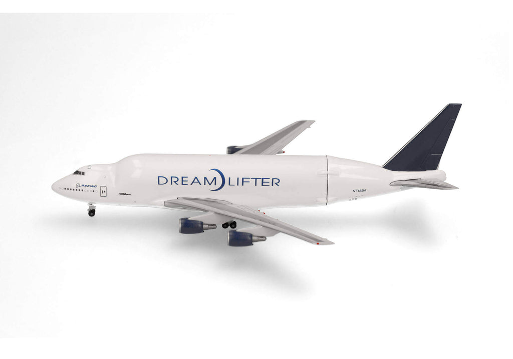 Boeing 747LCF Dreamlifter diecast model 2