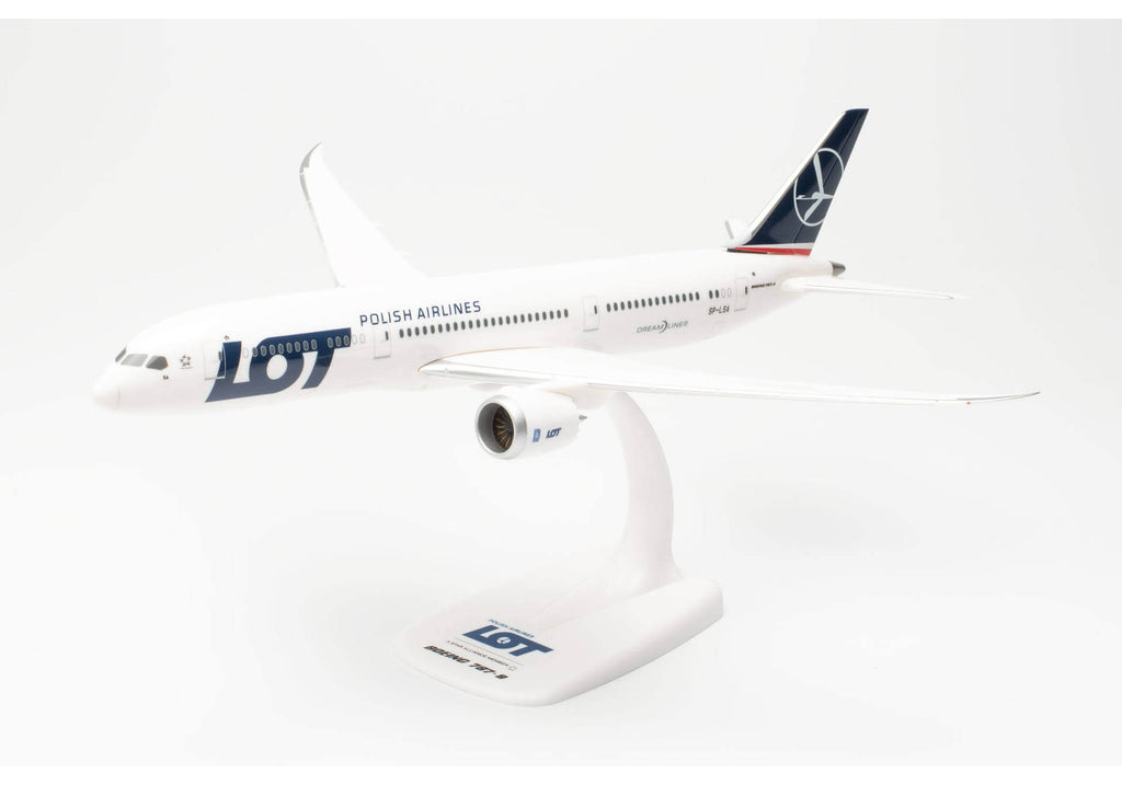 Boeing 787-9 LOT Polish  Airlines Model with Stand – 1/200 Scale