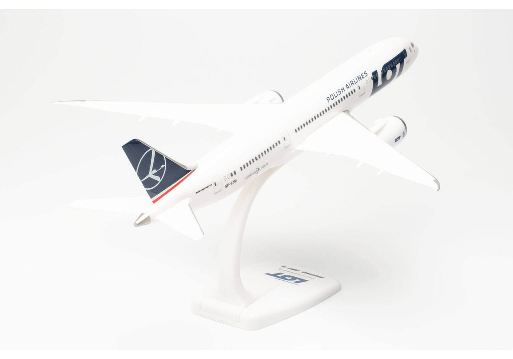 Boeing 787-9 LOT Polish  Airlines Model with Stand – 1/200 Scale 1